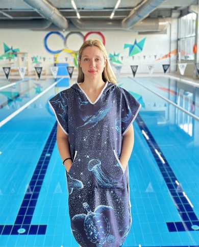 Levra Unisex Havlu Panço Yüzücü Yarış Antrenman Havuz ve Deniz İçin Kapüşonlu Bornoz