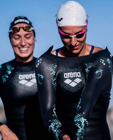 Arena Storm Wetsuit Kadın Siyah Yüzücü Yarış Mayosu